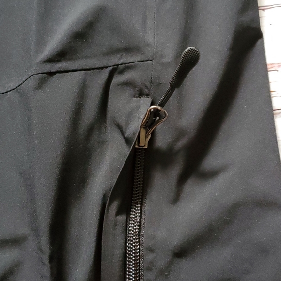 🆕️ 32 DEGREE MEN'S BLACK LIGHTWEIGHT JACKET - Picture 3 of 10